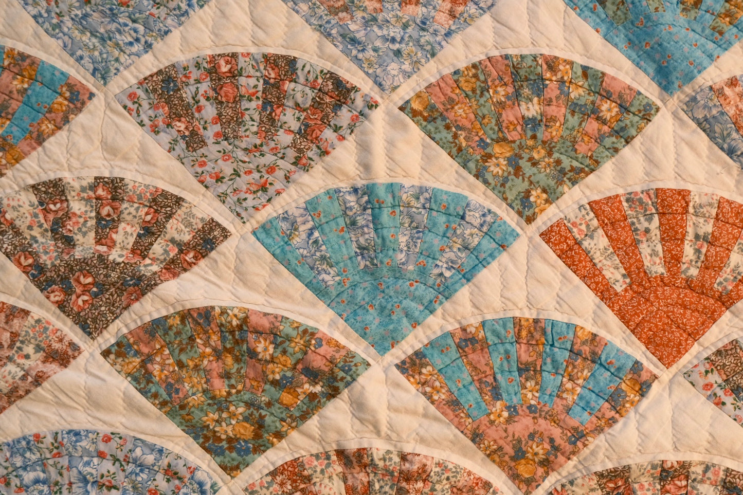 Vintage Full Sized Quilt - 1930's Grandmother's Fan