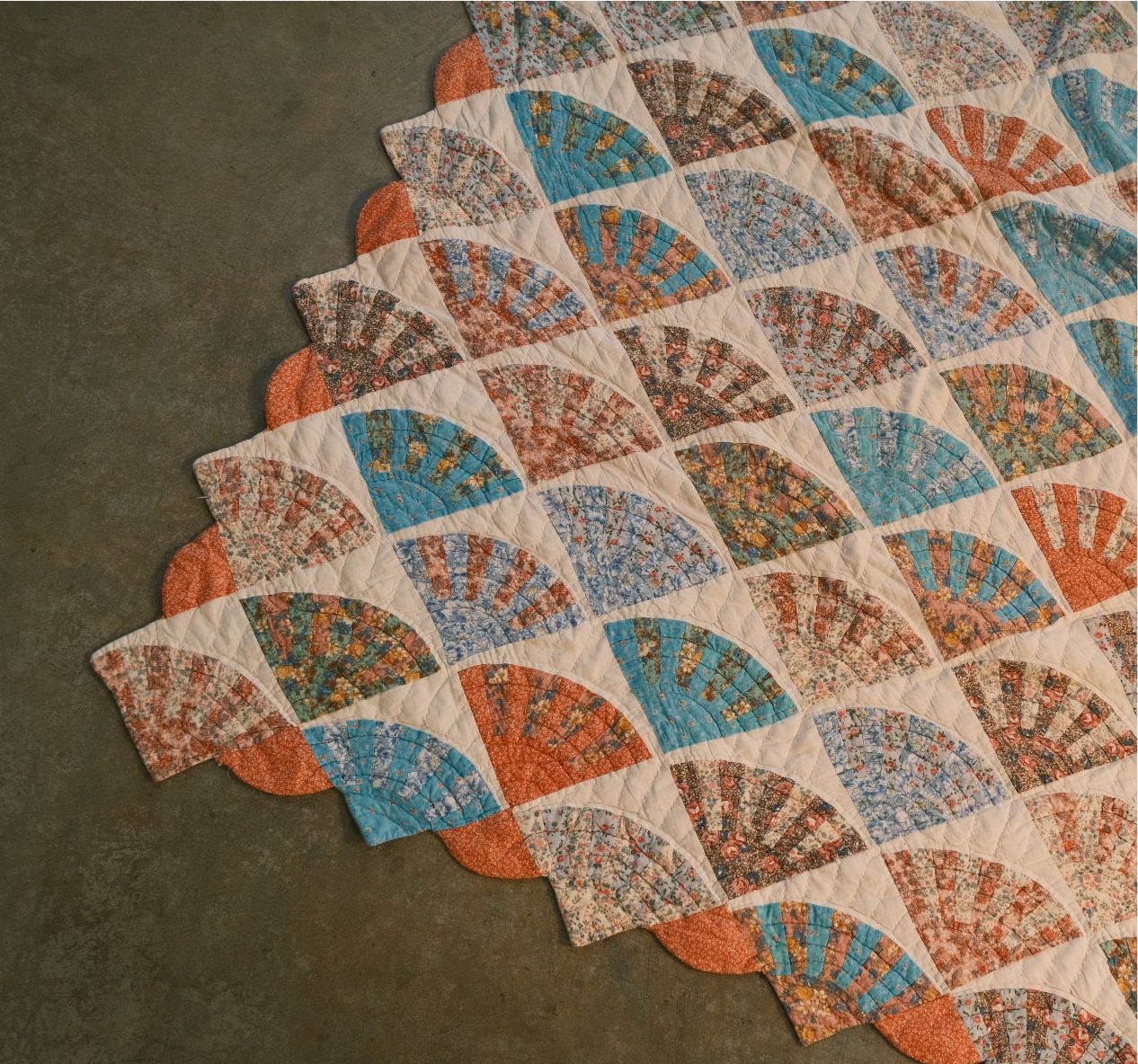 Vintage Full Sized Quilt - 1930's Grandmother's Fan