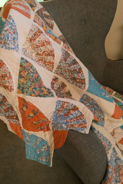 Vintage Full Sized Quilt - 1930's Grandmother's Fan